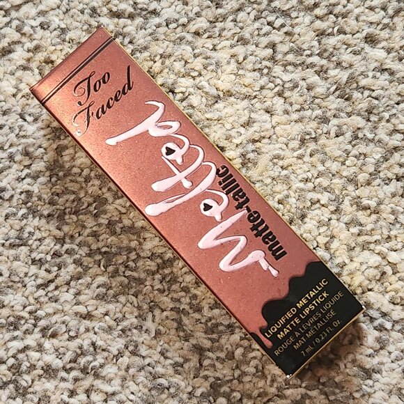 Too Faced: Melted Matte-tallic Liquid Lipstick: Faking It - Picture 2 of 4